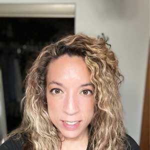 Meet your Posher, Eve